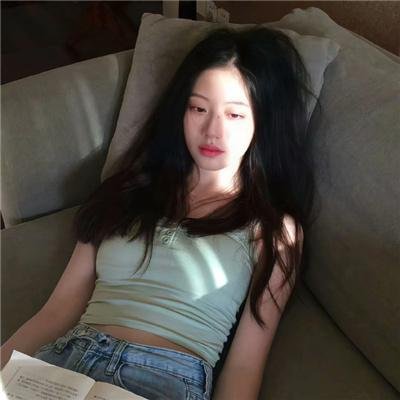 甜蜜与卑微海报